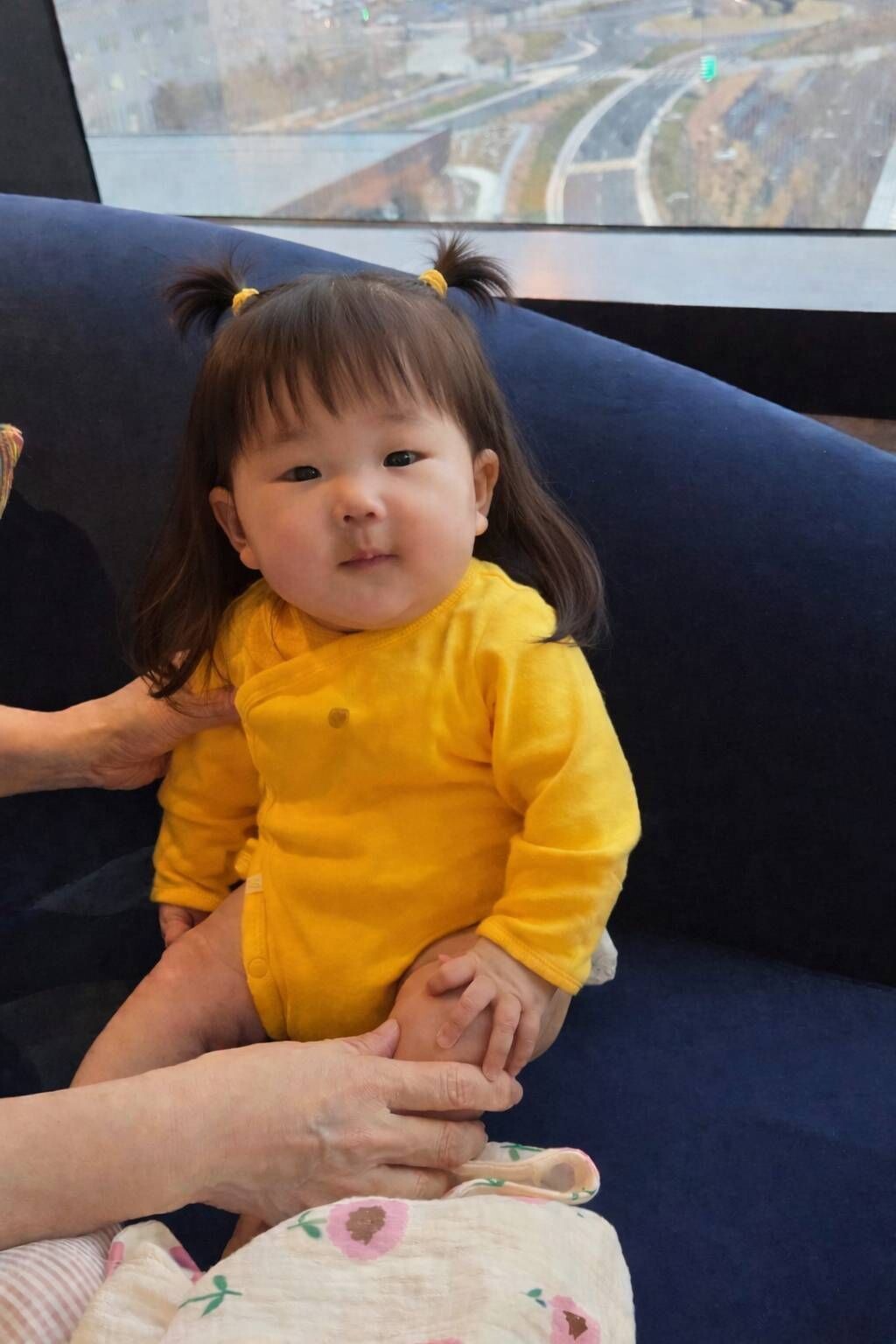블라인드 | 육아: 머리가 없어서 머리 심어준 아기