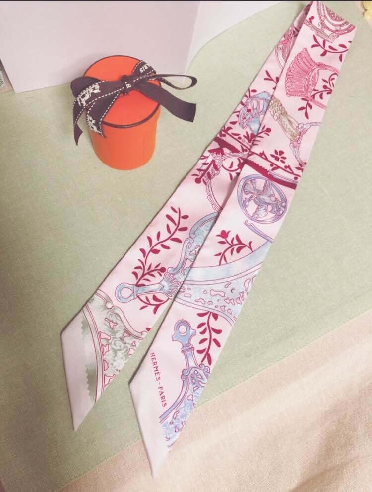 에르메스 에뜨리에 리믹스 로즈페일 보르도 핑크 트윌리