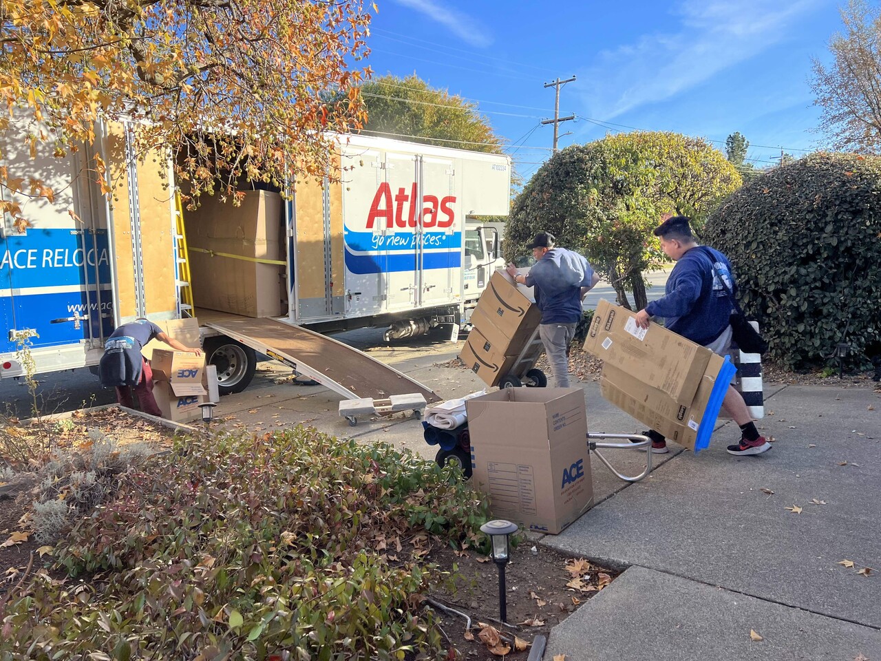 Amazon rescinding an offer on the relocation day - Blind