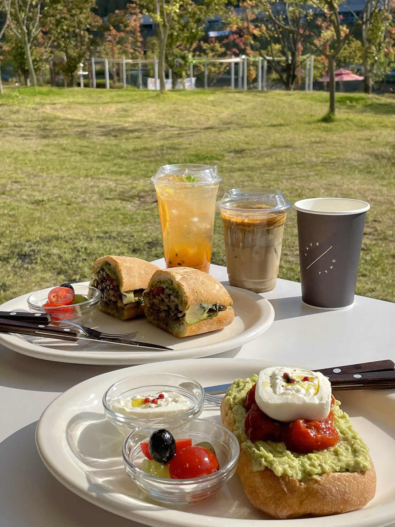 반응 좋아서 하나 더... 물어보쇼