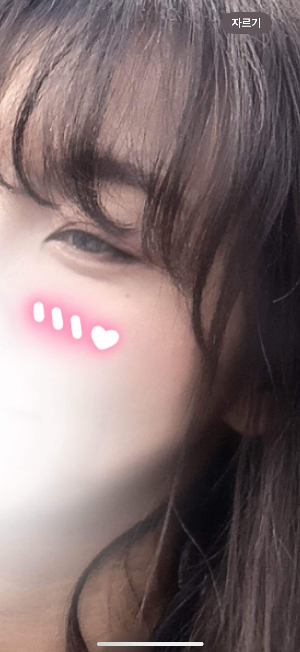블라인드 | 블라블라: 나 눈 앞꼬리 뾰족해