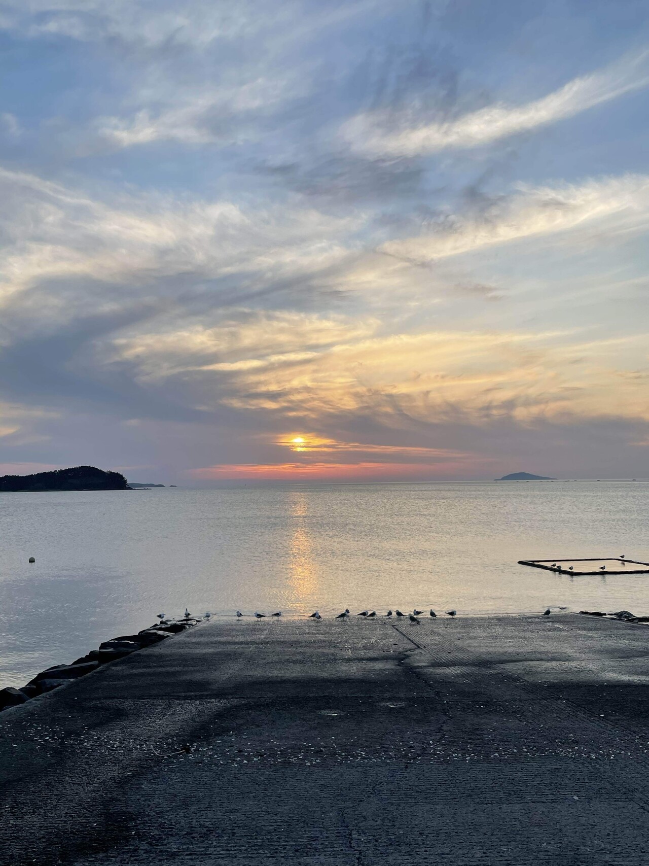 사진처럼 바다쪽에 주차할 수 있는 비탈길? 알고 계신곳 있나요!!!