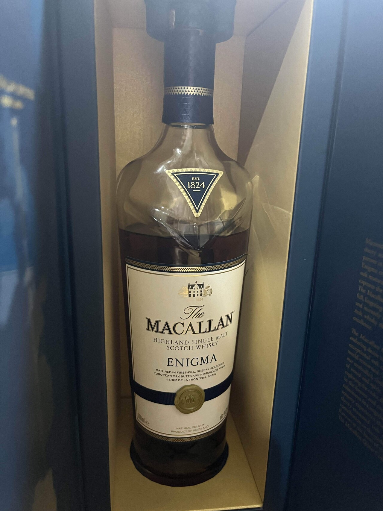 맥캘란 이니그마 (The Macallan Enigma)