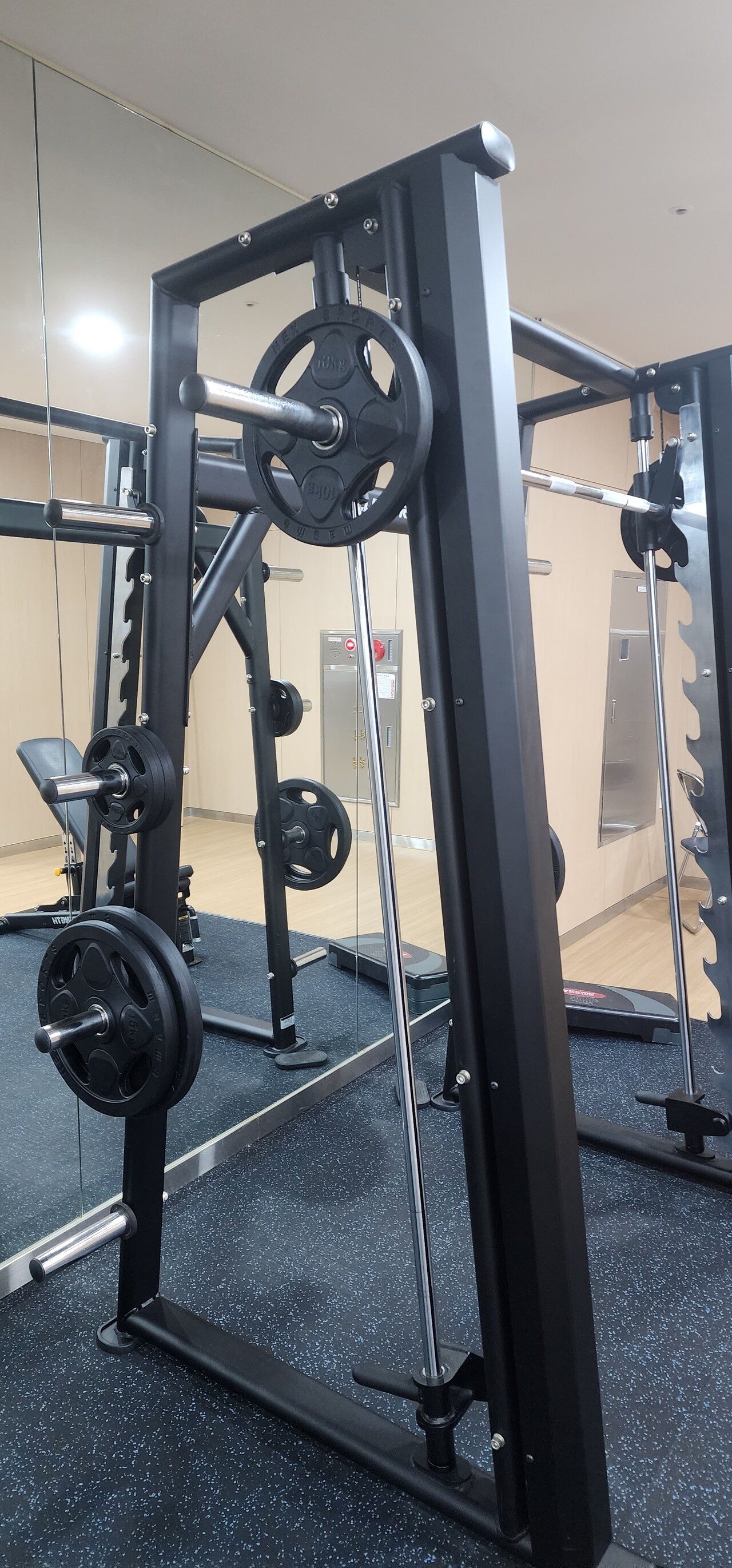 블라인드 | 스포츠: 기울어진 스미스머신은 어케 사용해야 하나요