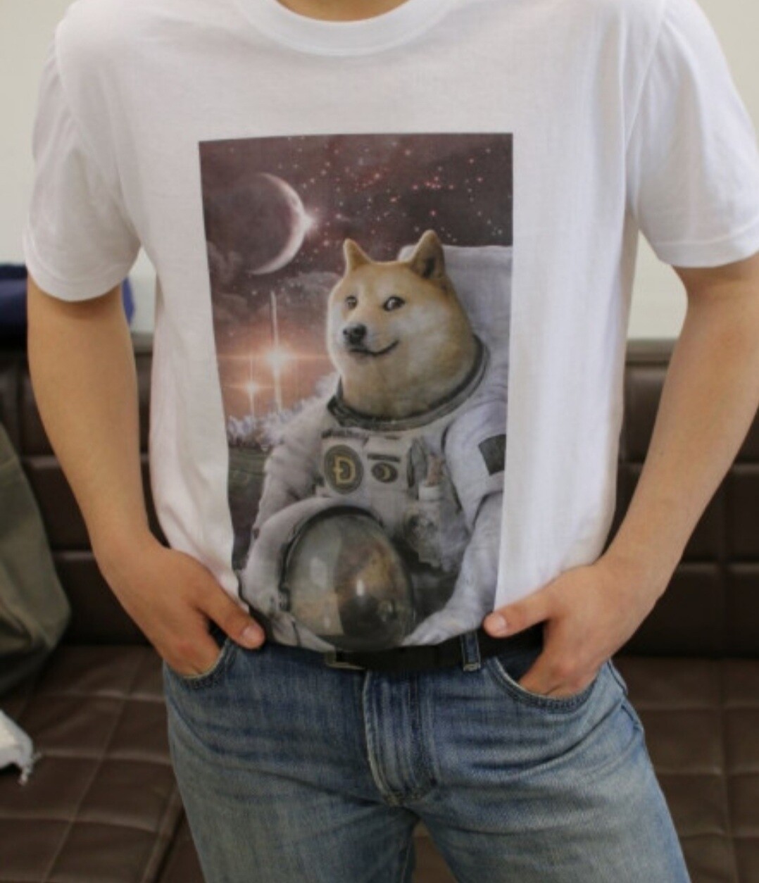 블라인드 | 암호화폐: 5년후 당신들이 입고다닐 티셔츠