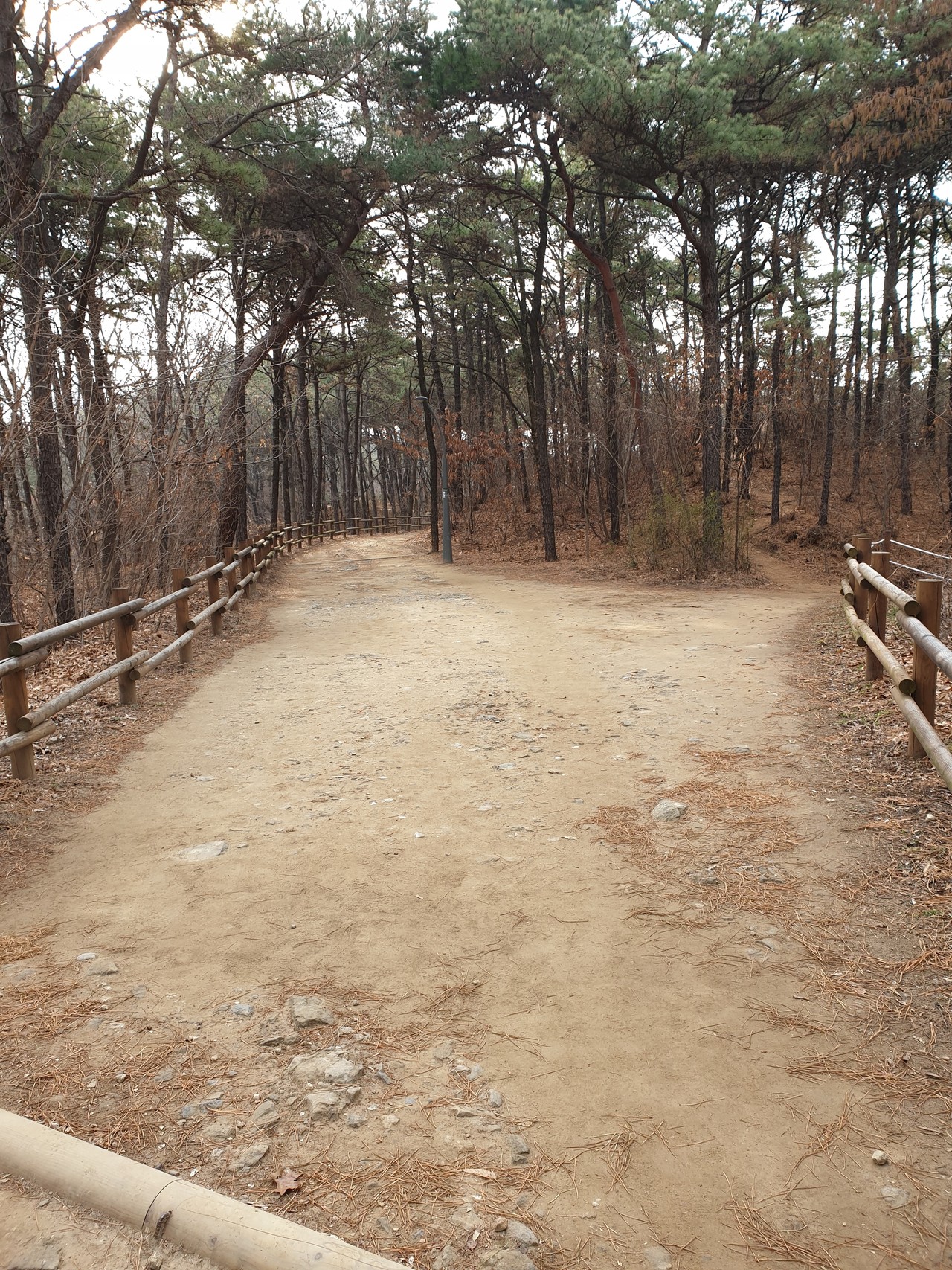블라인드 | 블라블라: 산길 걷다가 생각