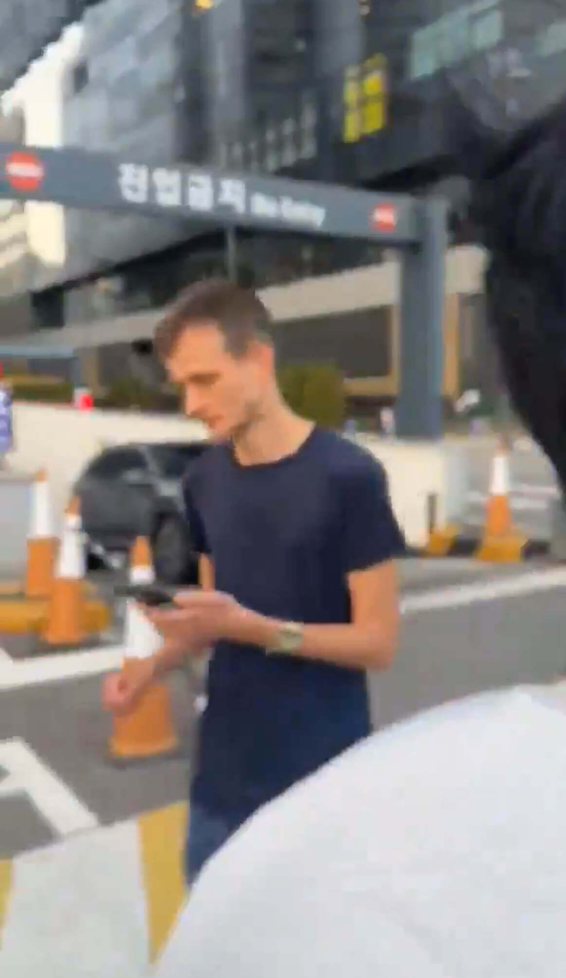 블라인드 | 암호화폐: 추위를..모르니..?