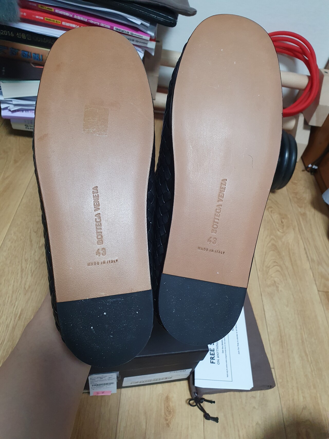 보테가베네타 인트레치아토 슬립온 43사이즈(280)