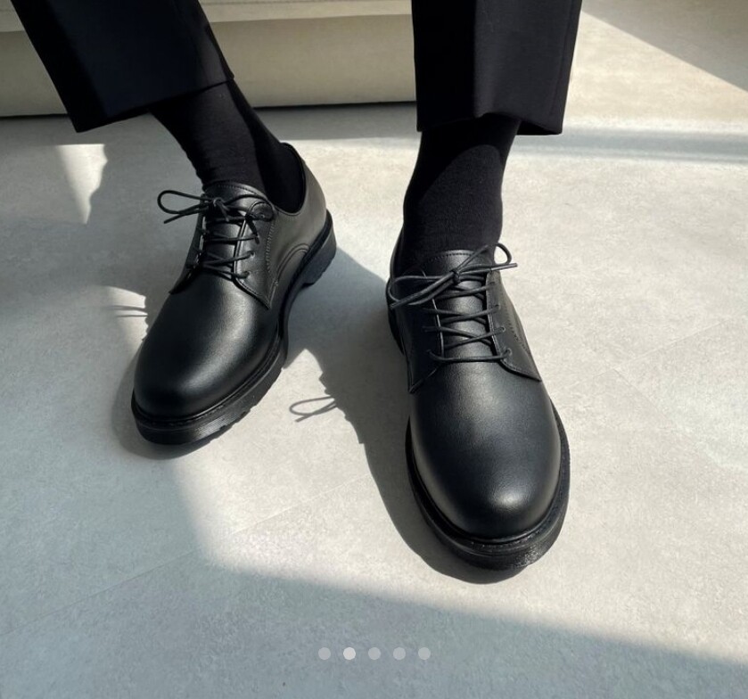 블라인드 | 패션·뷰티: 친구 결혼식 남자 블레이저 코디에 어울리는 신발 추천좀요 블라인드 | 패션·뷰티: 친구 결혼식 남자 블레이저 코디에 어울리는 신발 추천좀요