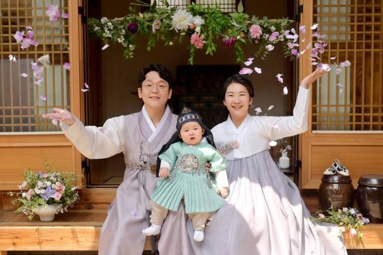 블라인드 | 육아: 한옥돌사진 찍을때 한복 당의 vs 저고리
