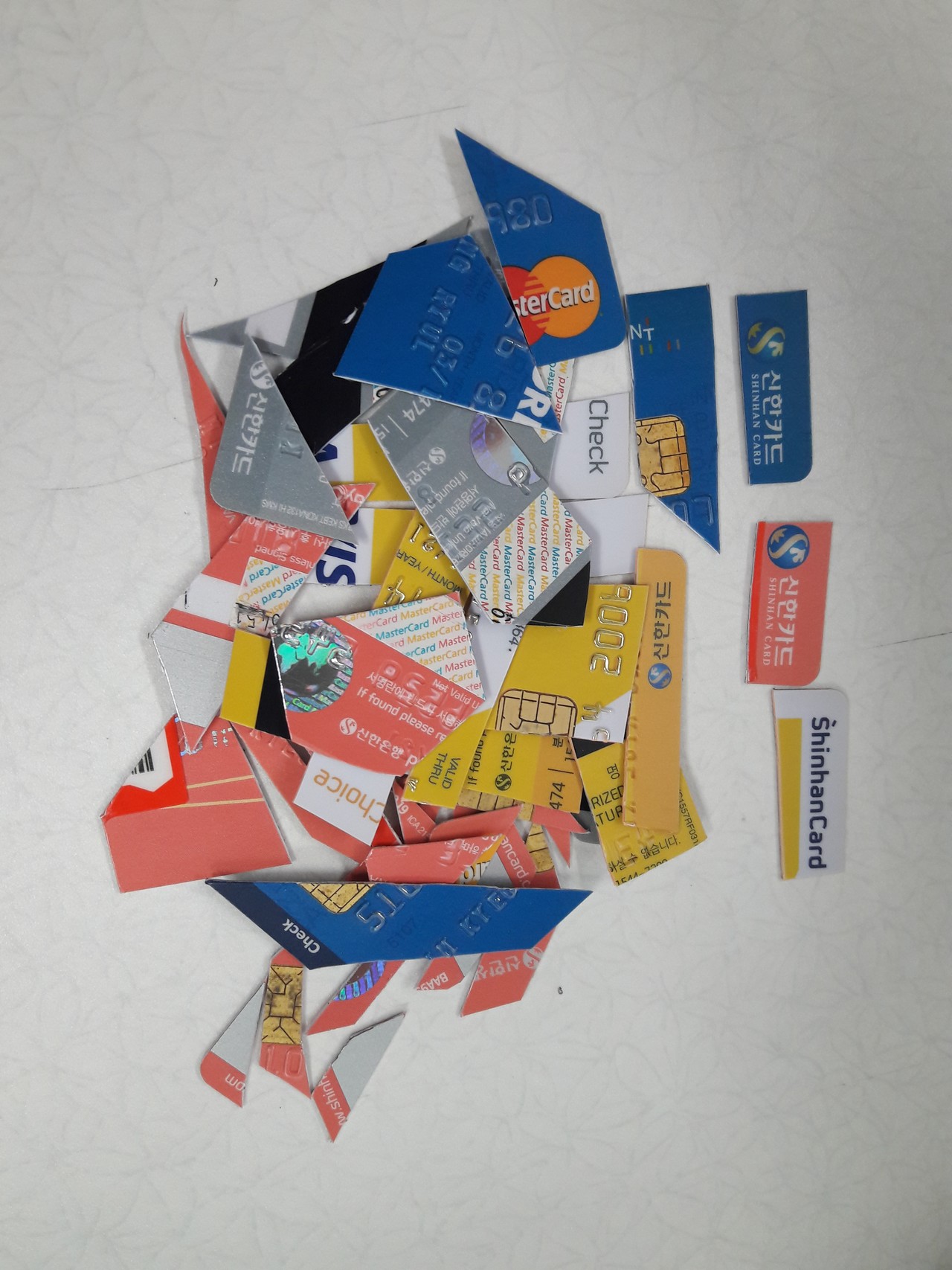 블라인드 | 암호화폐: 분노의 가위질