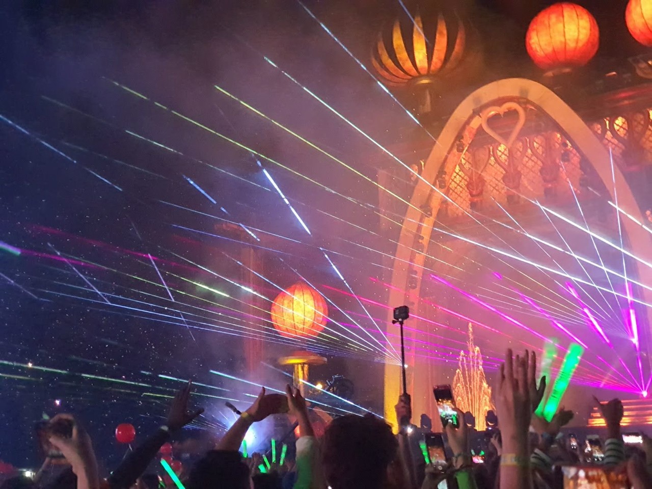 블라인드 여행·먹방 EDC KOREA